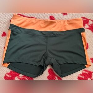 🧡 Jillian Michael Impact Orange and Black Active Shorts Size Large 🧡